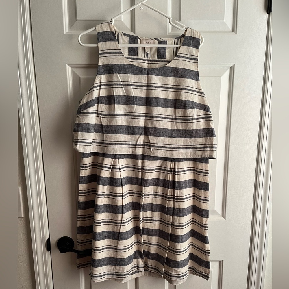 Loft linen peakaboo back dress
